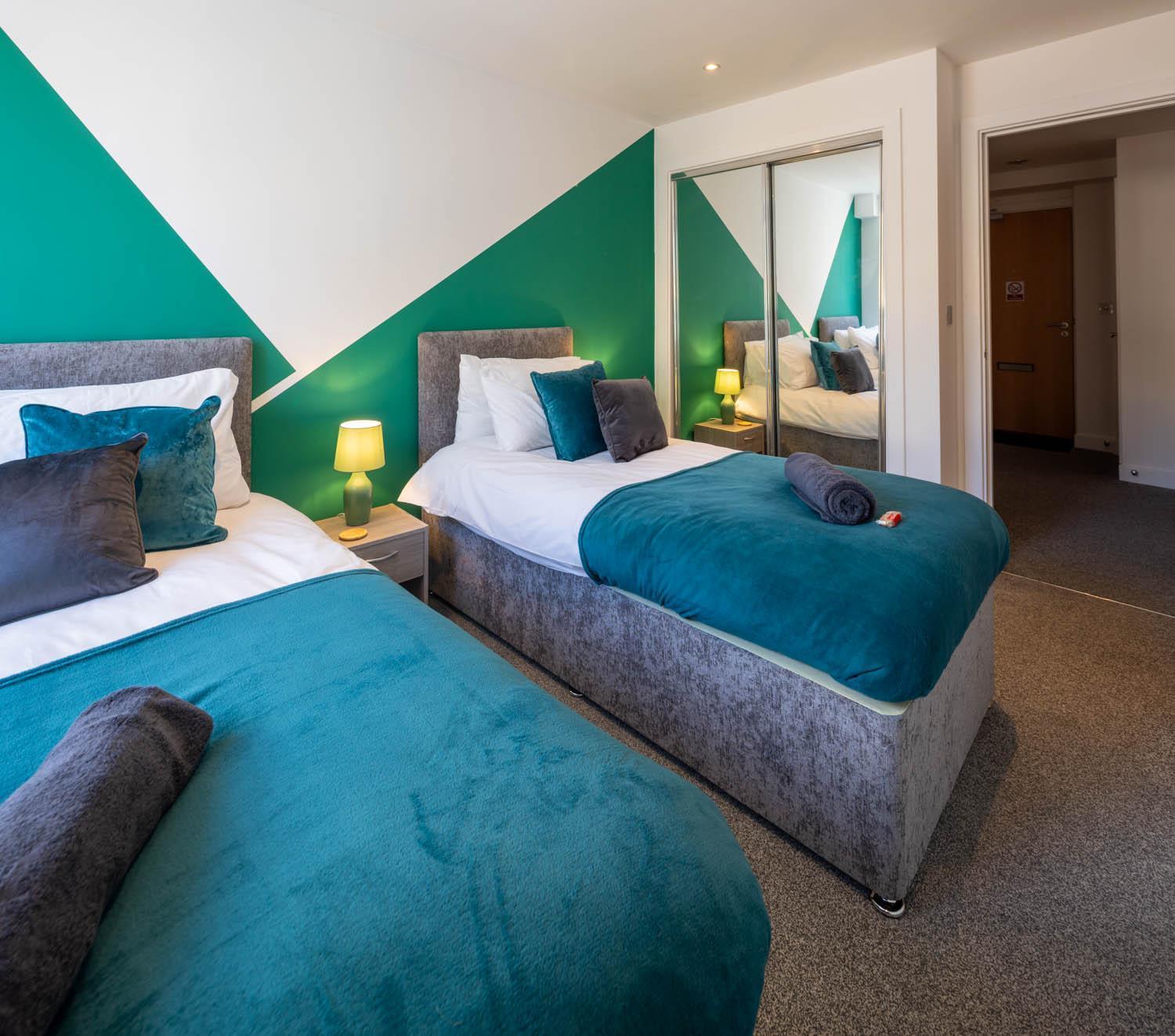 New 2Br Flat - Free Parking - Fast Wi-Fi