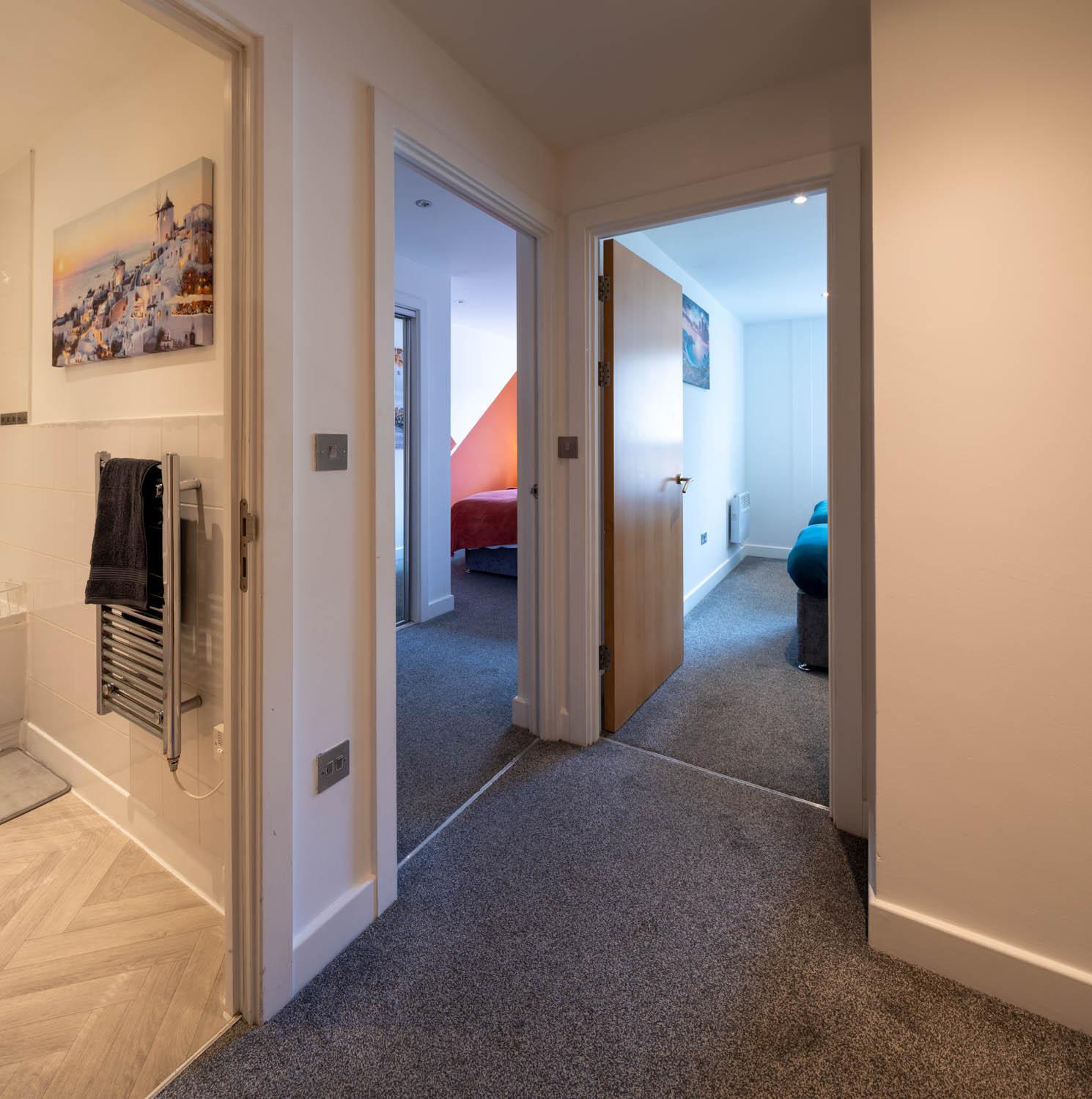 New 2Br Flat - Free Parking - Fast Wi-Fi